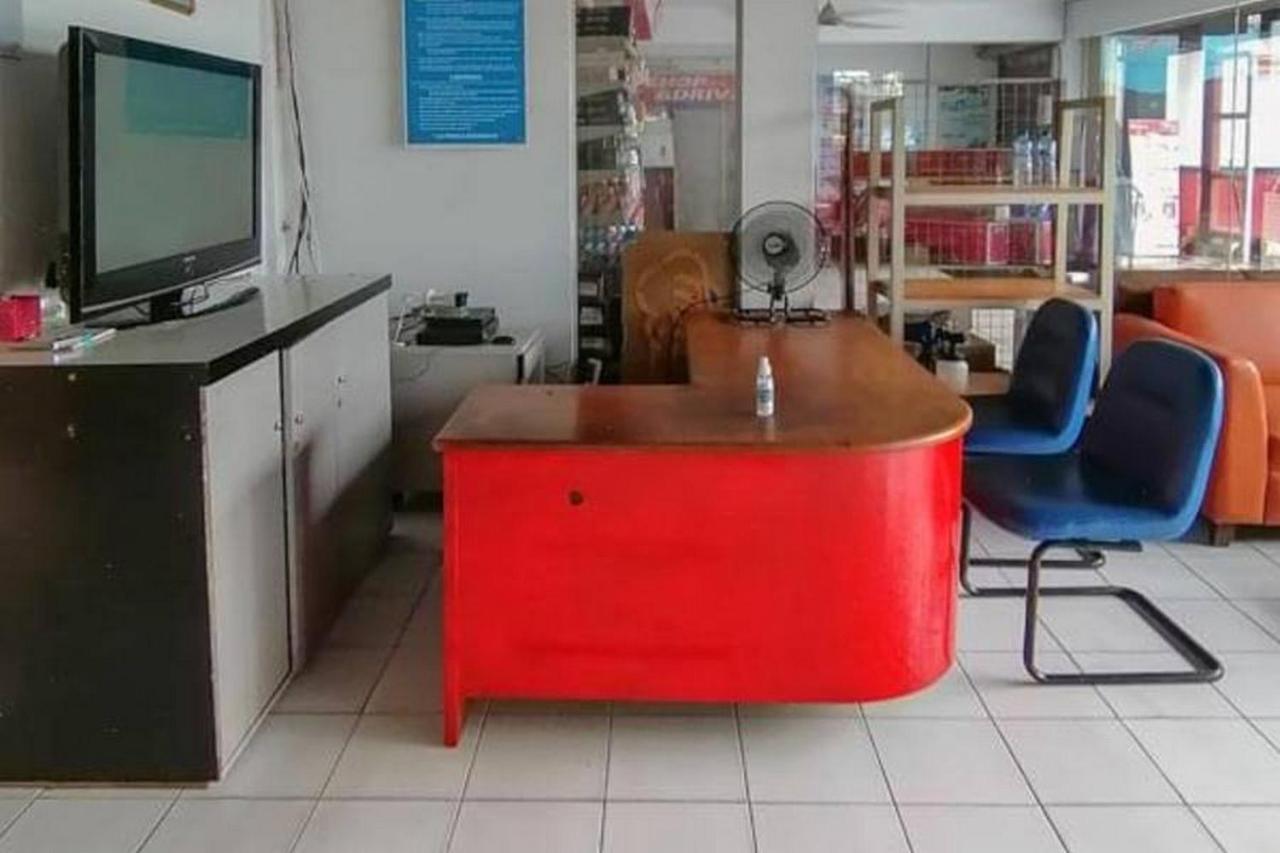 Duku Laponca Residence Pondok Cabe Syariah Redpartner מראה חיצוני תמונה